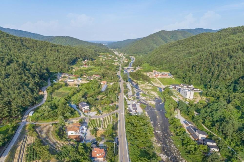 Hotel Gangneung Chunja Yeoinsook Esterno foto